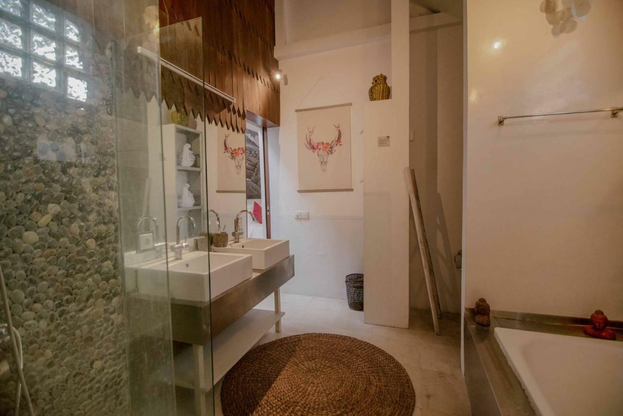 The Secret Jungle Villas Seminyak Exterior photo